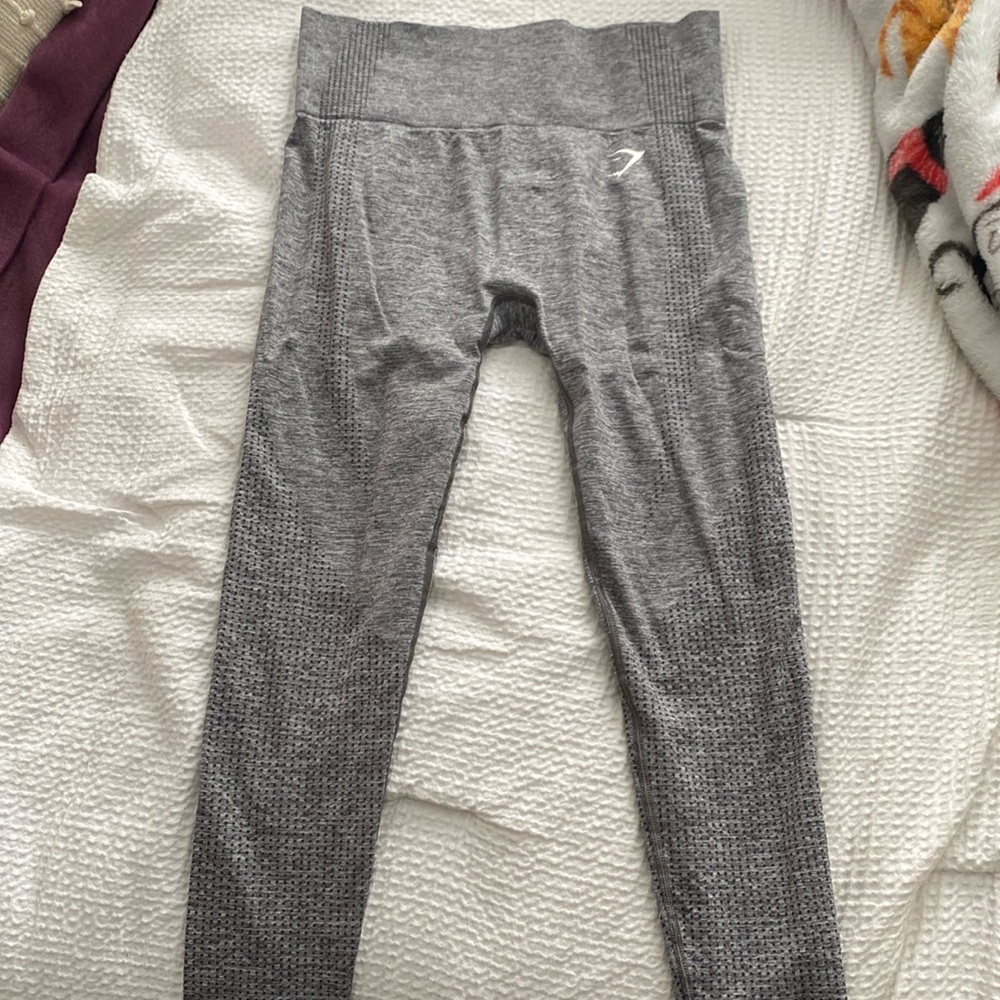 Women’s small/ medium Gymshark grey leggings